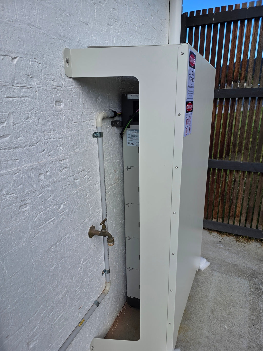 XL Solar Battery Cover installed - customer photo